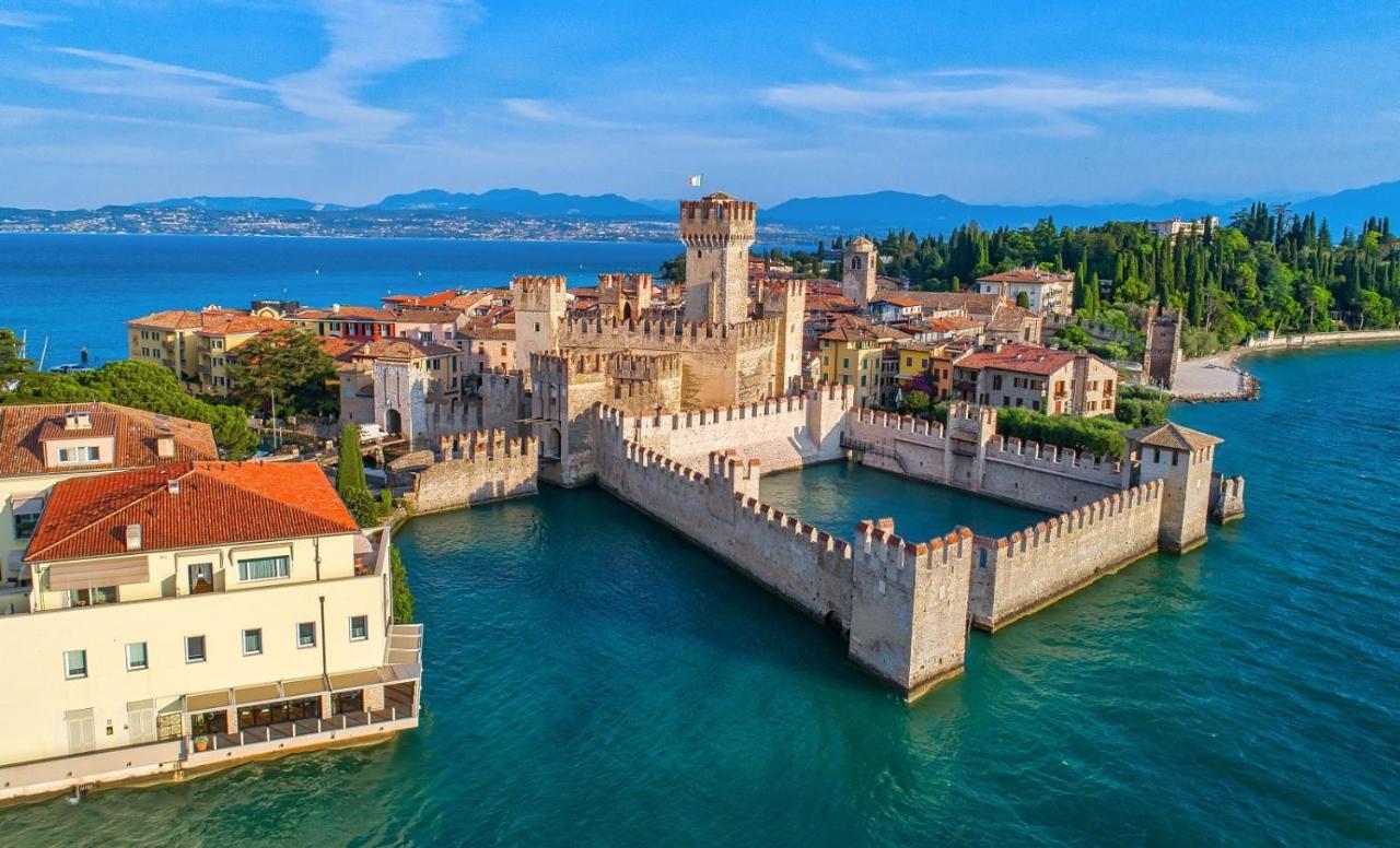 Suite Mimosa Con Piscina - Affitti Brevi Italia Sirmione Esterno foto